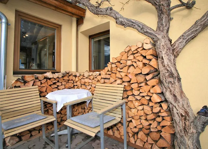 Hannelore By Interhome Omes