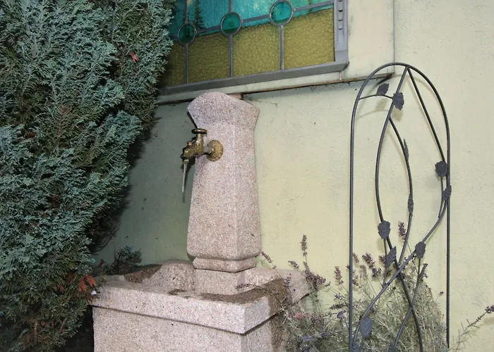 Hannelore By Interhome Omes